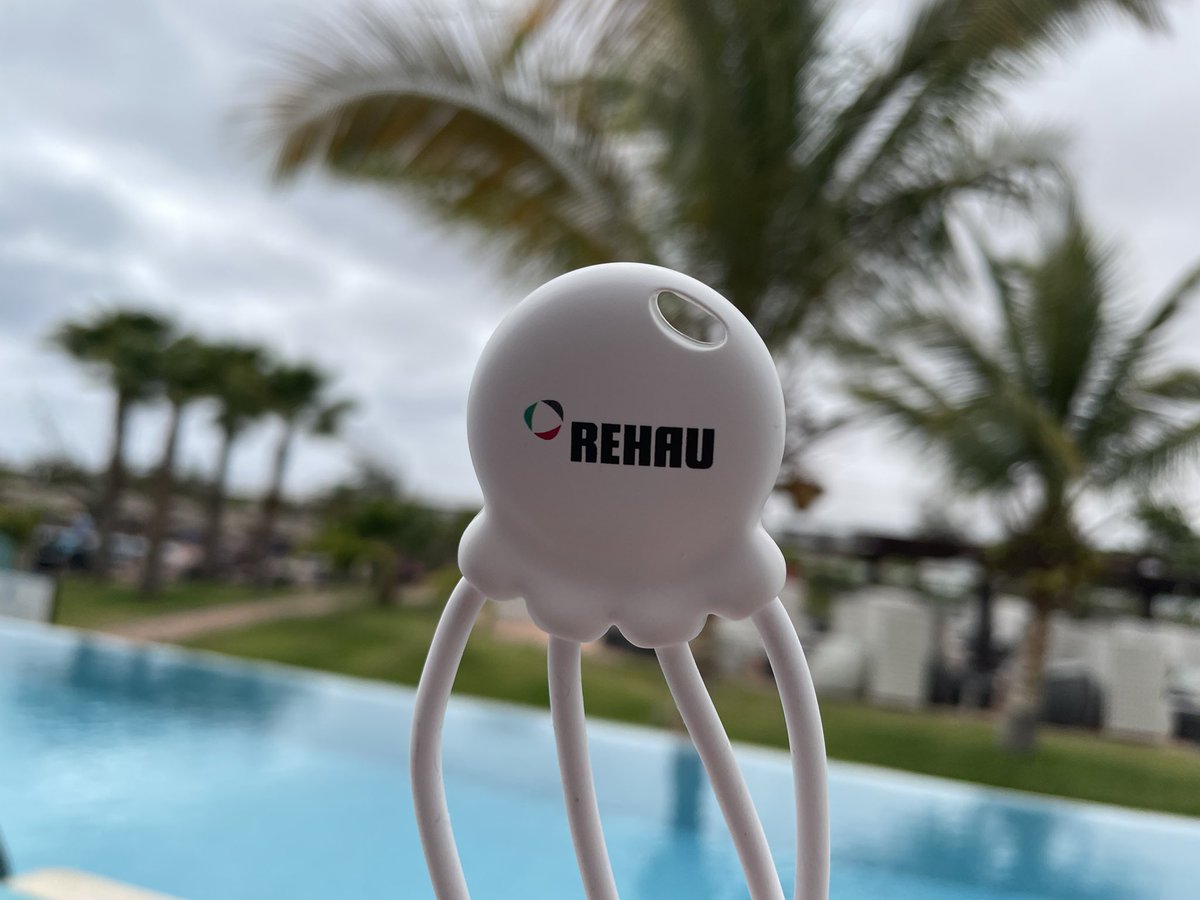 Good evening #WorcestershireHour thanks to <a href="/REHAUWindows/">REHAU Windows UK</a> connect work or holiday they are by my side
