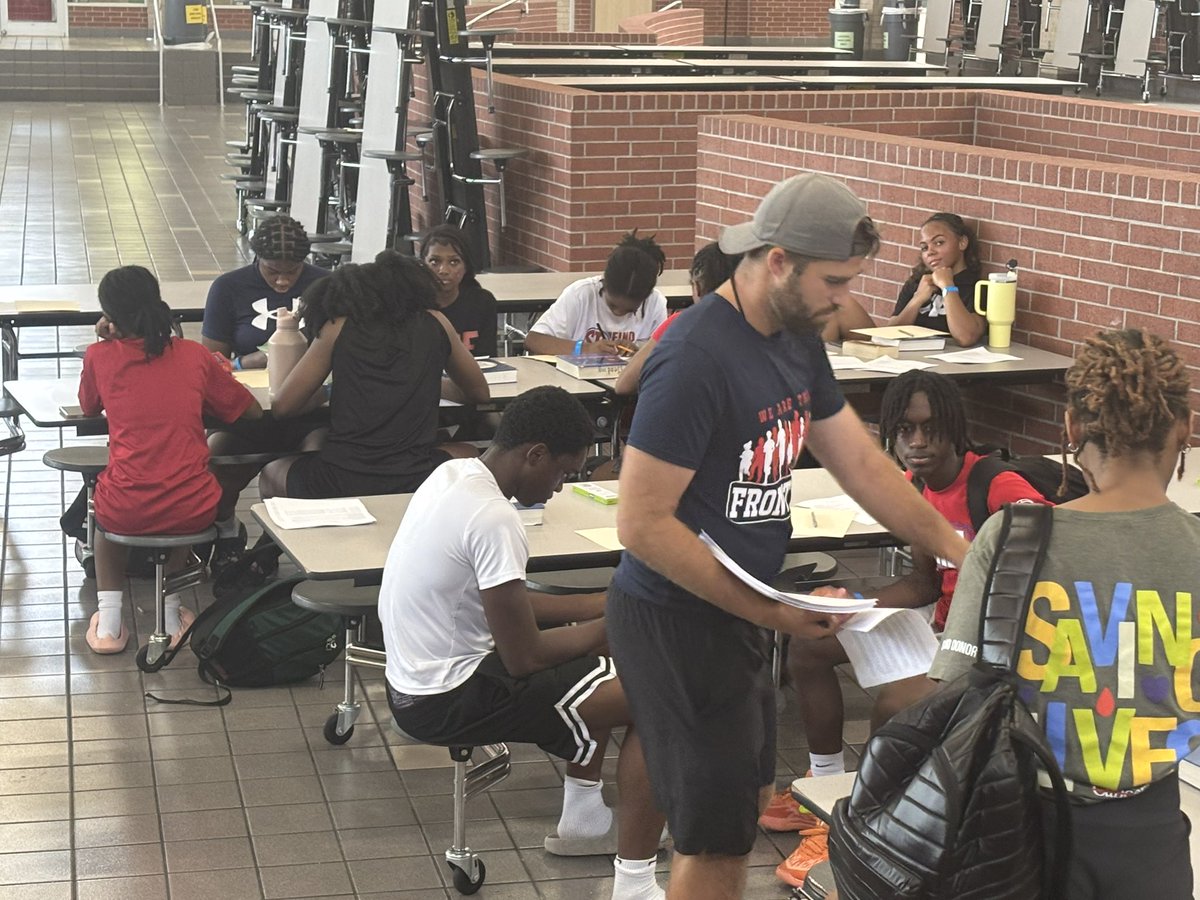 Springs_Sports's tweet image. Panther Prep!