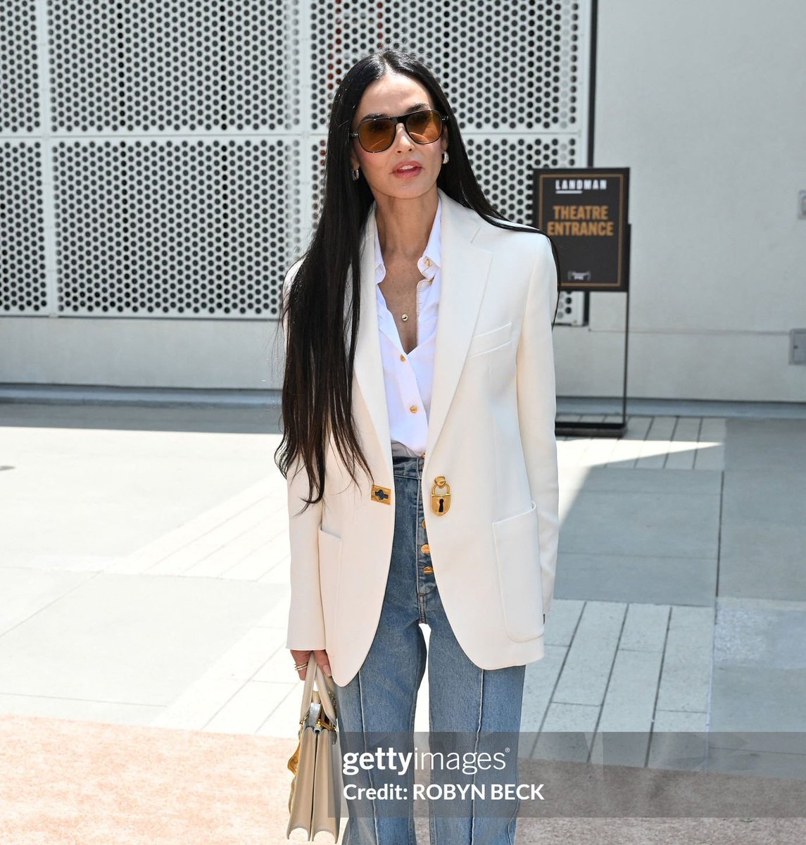demoorebest's tweet image. NEW | Demi at the Los Angeles Emmy FYC Official Event
📸 | Getty