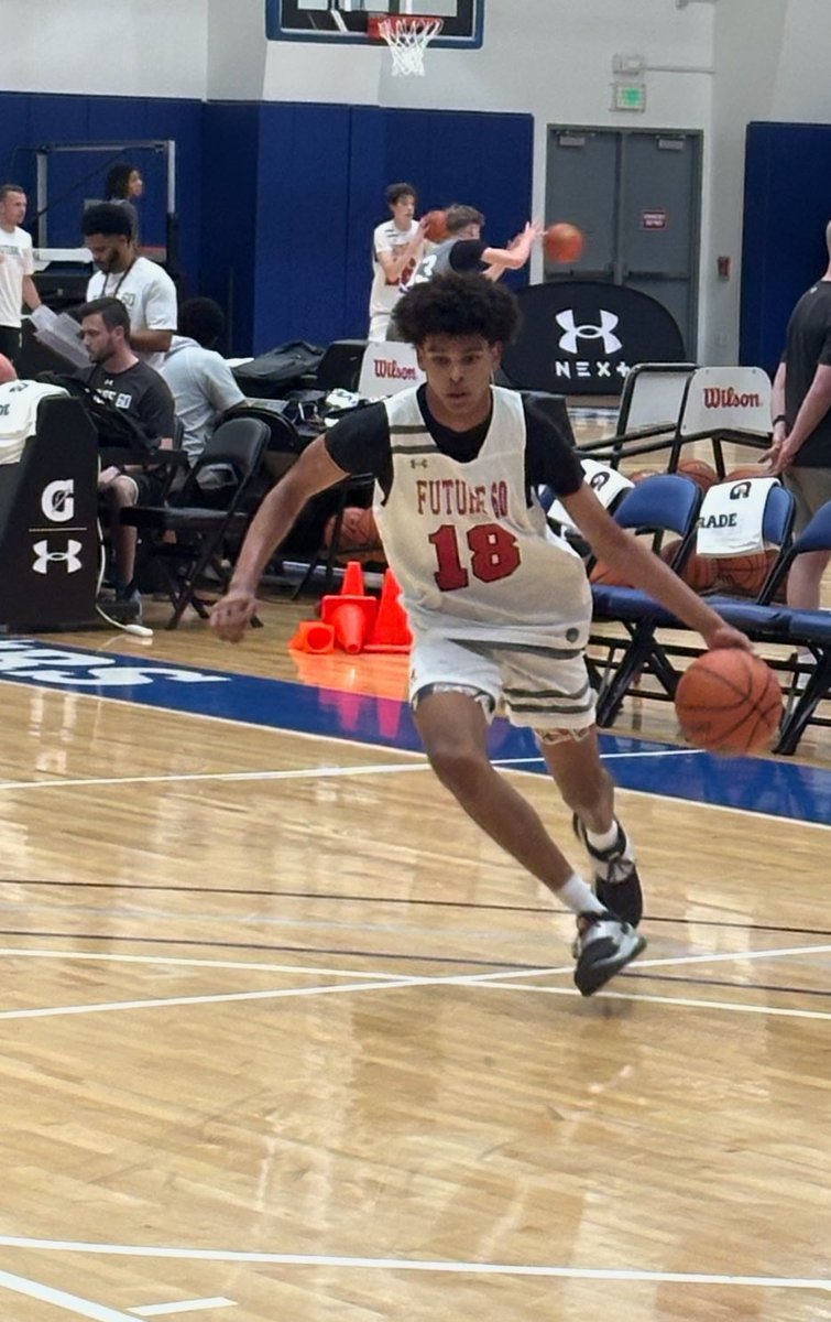 UA Future Top 60 in Tampa was amazing! Thank you <a href="/KCRunGMC/">KC RUN GMC</a> and <a href="/UANextBHoops/">Boys UAA</a>  #bigsummer #backtowork