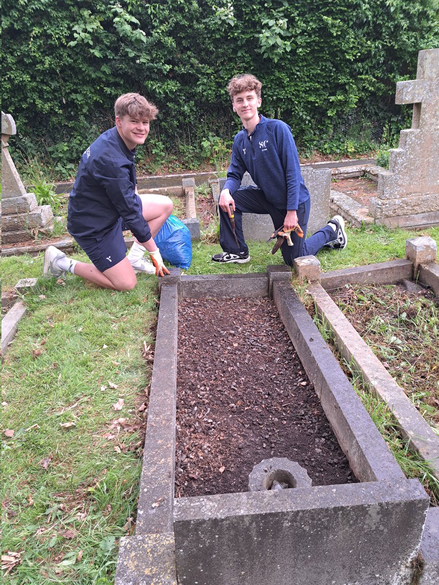 Tim Cashell (@cashelltim) on Twitter photo It might have been a dank and drizzly night <a href="/ScarColl/">Scarborough College</a> but we still managed good numbers at Grave Angels and a couple of new recruits too! It might have been a dank and drizzly night <a href="/ScarColl/">Scarborough College</a> but we still managed good numbers at Grave Angels and a couple of new recruits too!