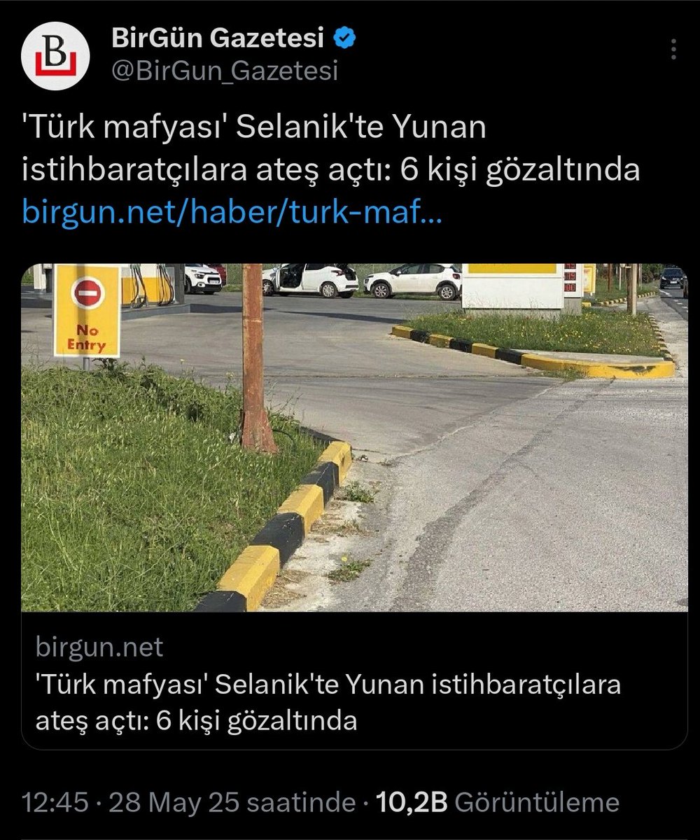 mrtavcim's tweet photo. @BirGun_Gazetesi Mafyaya gelince Türk mafyası ifadesini kullanmaktan çekinmeyenler, Fransız sineması/İngiliz edebiyatı derken sorun görmeyenler konu Türkiye olunca Türk demekten özellikle kaçınıyor. Oysa Türk sineması demek bir etnik vurgudan çok, bu topraklarda üretilen kültürün adını koymaktır. https://t.co/e3clLhemx8