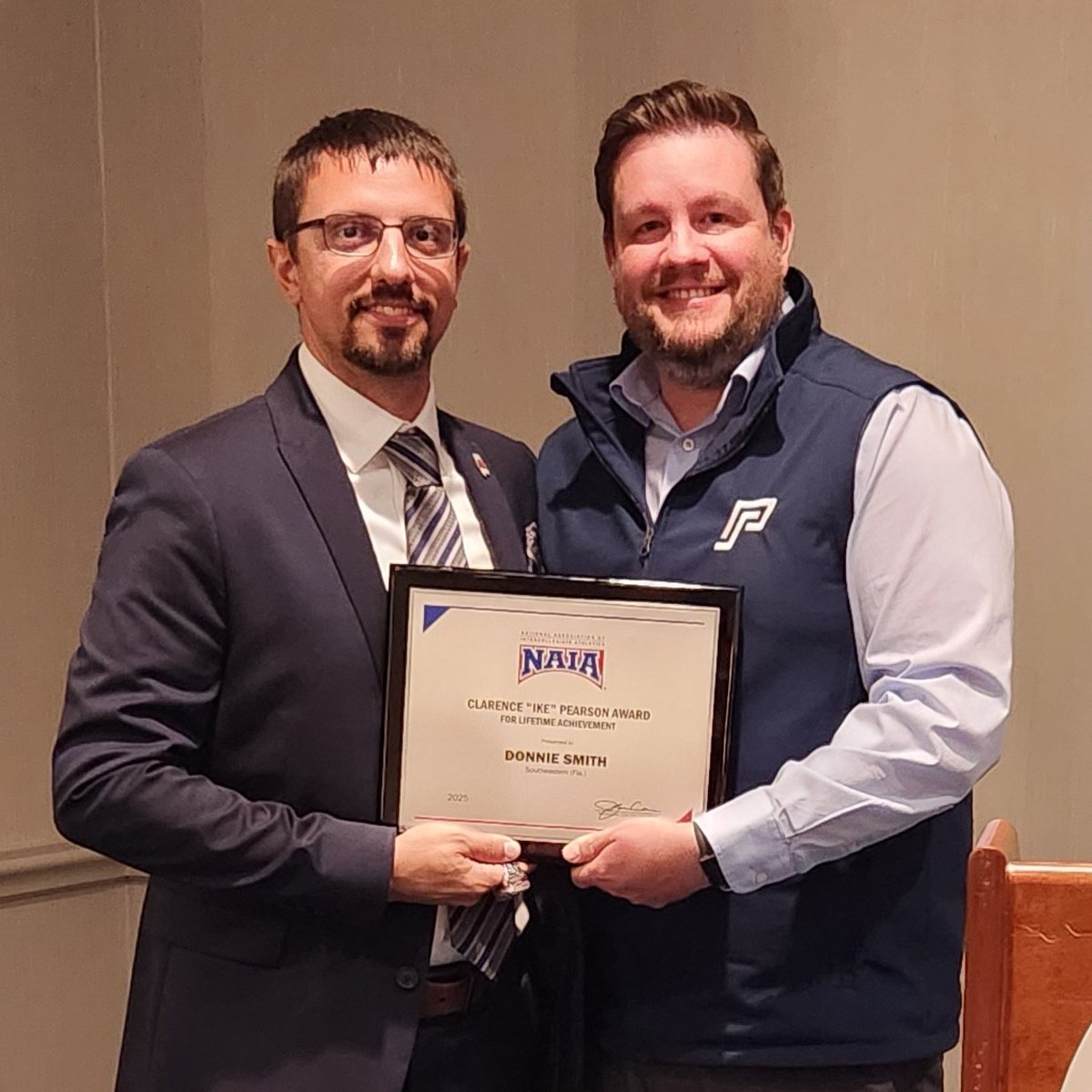 Congratulations to the latest <a href="/NAIASIDA/">NAIA-SIDA</a> Ike Pearson award winner Donnie Smith.