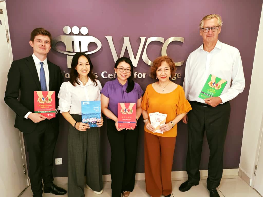 WCC Penang (@wccpenang) on Twitter photo WCC was honoured to host a courtesy visit to our office by the <a href="/NLinMalaysia/">NL in Malaysia</a> Netherlands Ambassador , H.E. <a href="/JacquesWerner/">Jacques Werner</a>, together with Second Secretary Jasper Vodegel, on Friday 6 June.
1/3 WCC was honoured to host a courtesy visit to our office by the <a href="/NLinMalaysia/">NL in Malaysia</a> Netherlands Ambassador , H.E. <a href="/JacquesWerner/">Jacques Werner</a>, together with Second Secretary Jasper Vodegel, on Friday 6 June.
1/3