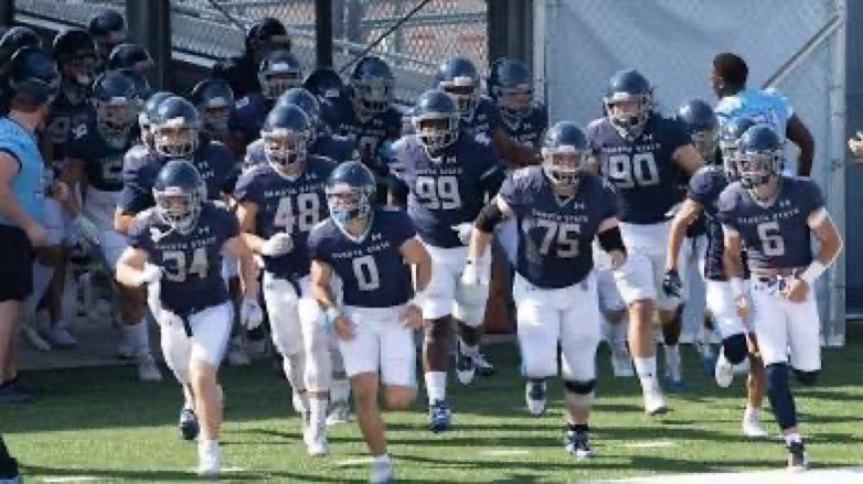BryceBangasser's tweet image. #AGTG After a great @GoJacksFB Big man camp and conversation with @CoachMurphyDSU I am blessed to say I have received an offer to play for @DSUFootball
@mchristensenbv @bvhsfootball
