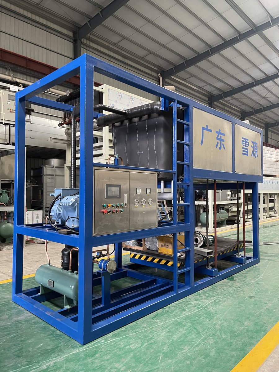 lcemachines_sl's tweet image. Discover the innovative design of the Guangdong Snow Source Direct Cooling Ice Block Machine! Experience exceptional ice block formation and quality. ❄️💧 #IceTechnology #Innovation #QualityIce #foryou #fyp