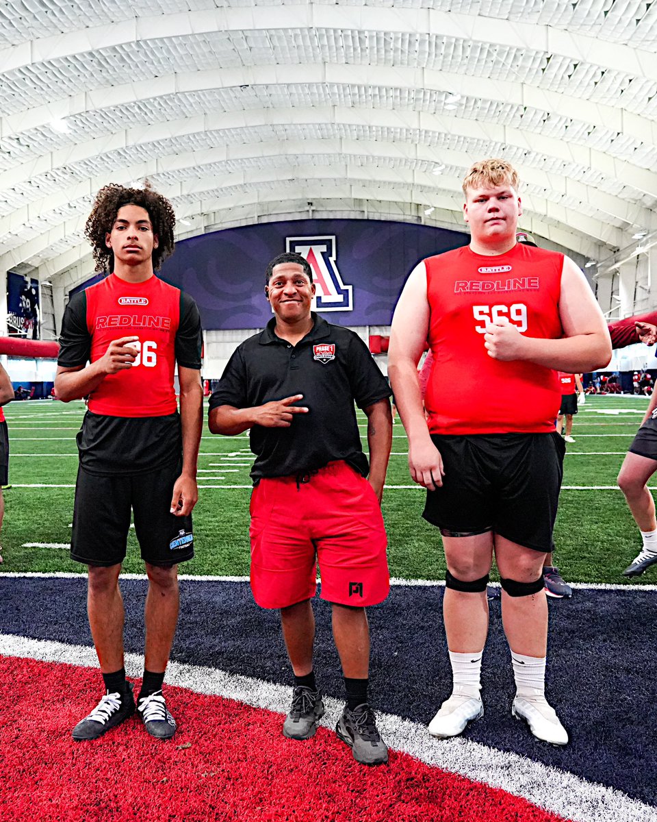 Donte Jasames, Phase 1 Football (@phase1football) on Twitter photo Just Checked in <a href="/ArizonaFBall/">Arizona Football</a> with my Guys <a href="/Jpt_thejet/">Jayden "Jet" Thomas</a> <a href="/justinb__53/">Justin Blakeley 3⭐️ OL</a> <a href="/pt4kstudio/">PT</a>. Let’s go to work Fellas!! <a href="/Brettarce84/">brett</a> <a href="/CoachOglesby/">Josh Oglesby</a> <a href="/CoachBobbyWade/">Bobby Wade</a> <a href="/BrandonHuffman/">Brandon Huffman</a> <a href="/BlairAngulo/">Blair Angulo</a> #Phase1Recruiting Just Checked in <a href="/ArizonaFBall/">Arizona Football</a> with my Guys <a href="/Jpt_thejet/">Jayden "Jet" Thomas</a> <a href="/justinb__53/">Justin Blakeley 3⭐️ OL</a> <a href="/pt4kstudio/">PT</a>. Let’s go to work Fellas!! <a href="/Brettarce84/">brett</a> <a href="/CoachOglesby/">Josh Oglesby</a> <a href="/CoachBobbyWade/">Bobby Wade</a> <a href="/BrandonHuffman/">Brandon Huffman</a> <a href="/BlairAngulo/">Blair Angulo</a> #Phase1Recruiting
