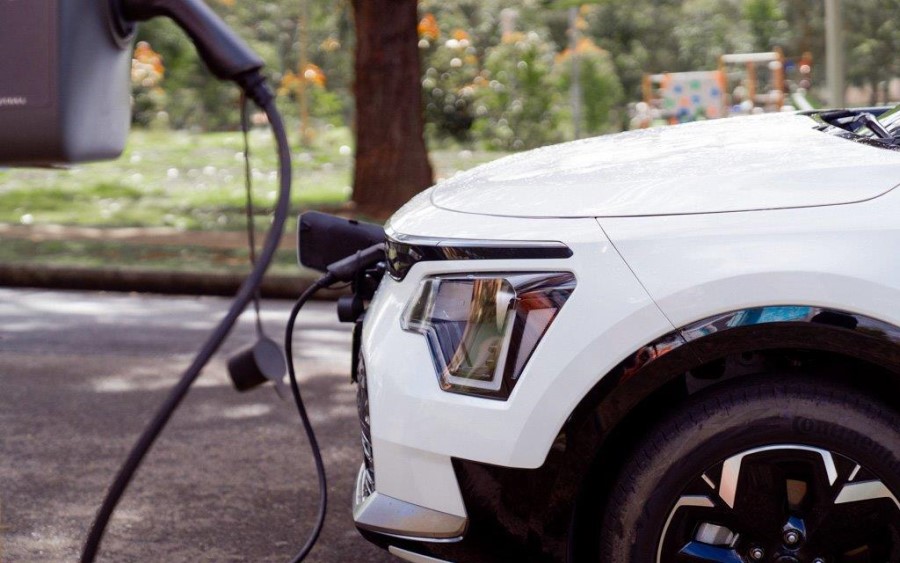 The demand for improved energy storage for electric vehicles continues to grow. Our PureGRAPH® products are high-conductivity platelets engineered to enhance battery and supercapacitor performance.

Learn more: firstgraphene.net/applications/e…