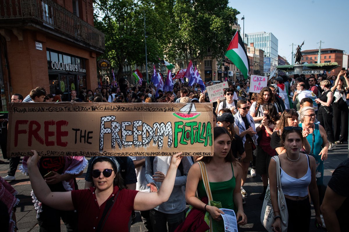 Thousands joined demonstrations in Toulouse, France, and London, UK, in support of the Madleen’s efforts to end Israel’s siege of the Gaza Strip.

🔴 LIVE updates: aje.io/dk2dju