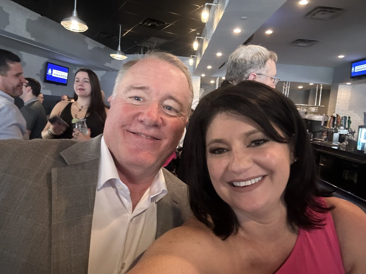 Jweaver319ze's tweet photo. @HETMA and @HigherEdAV awards! What a great event! So excited to see all of my #HigherEdPeeps! #HigherEDTech #HigherEdTech @AVReneeKC @JosiahWay @TVanWoeart https://t.co/cDtxEX3ddM