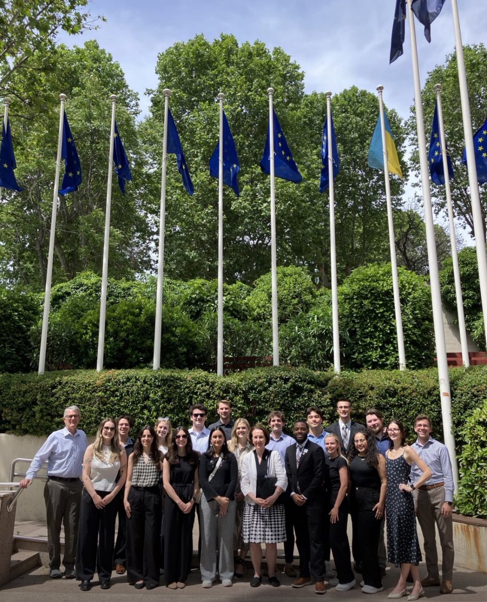 On May 26, SLU LAW Madrid Program students visited the Spanish Representative Office of the European Commission in Madrid for a deep dive into EU law, policy and trade.
