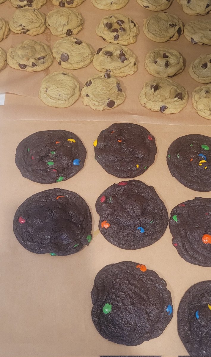 Bob is exhausted, 2 batches of cookies done, Potholes and Bob's Original. Tomorrow get Kitty Crack done. Some lucky people will be getting these soon. Don't forget I'll have some of the 240mgTHC Kitty Crack available.