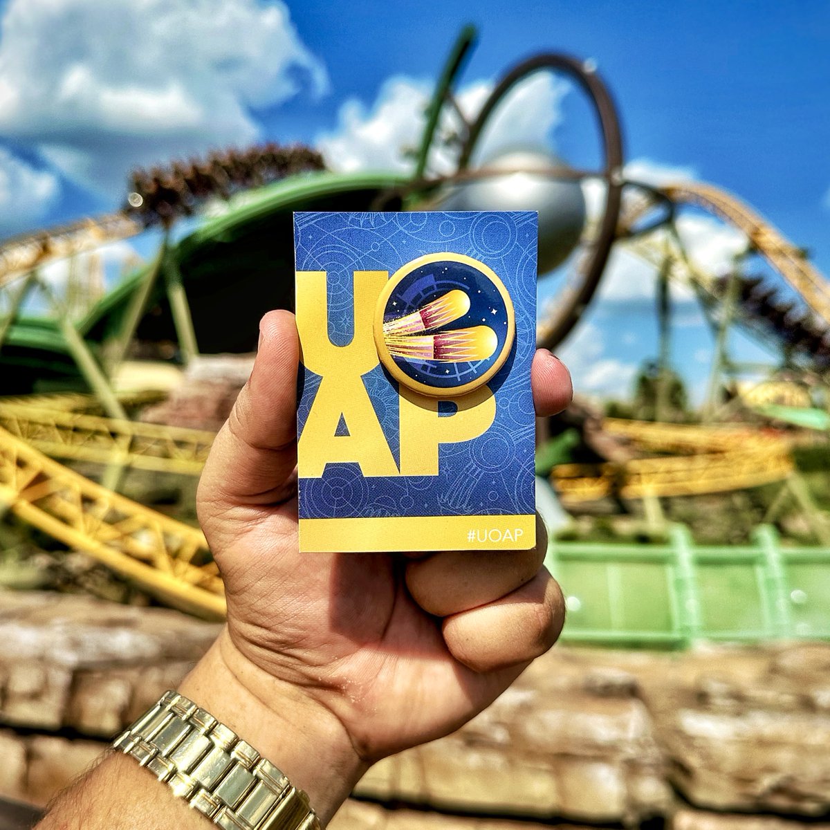 TuckBeck's tweet image. My Stardust Racers Button, finally got the chance to visit the ride itself, at @UniversalORL Epic Universe… talk about Epic. ✨❤️✨
.
#UOAPButton #UniversalEpicUniverse
#StardustRacers #UniversalStudios
#UOAP #UniversalStudiosBlogger
#CelestialPark #EpicUniverse ✨