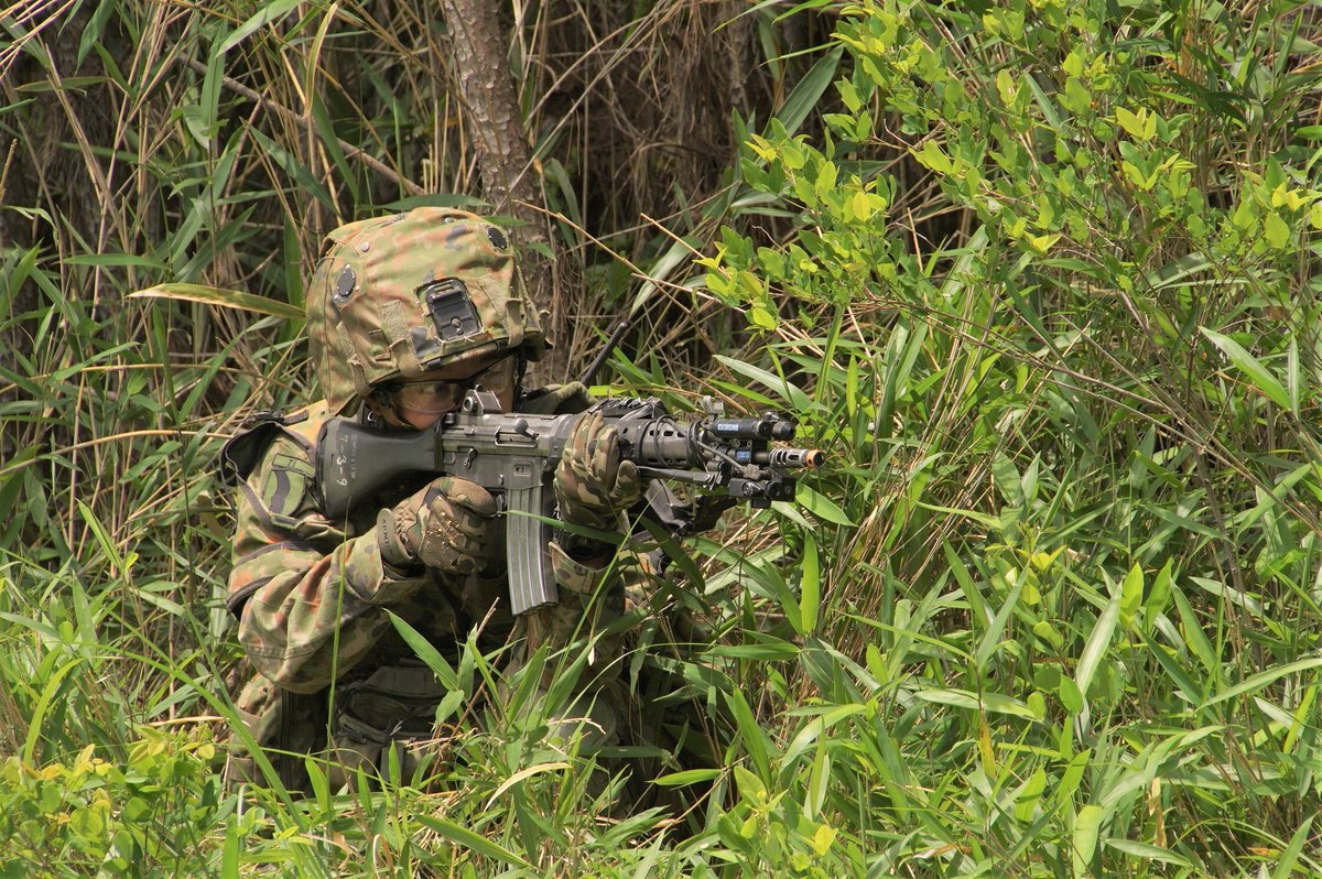 7th_Inf_Kyoto's tweet image. 連隊戦闘訓練です。
普通科部隊は、機甲科部隊等と共に諸職種協同部隊として任務にあたります。
訓練を通じ、他部隊との連携能力を深めます。
#福知山