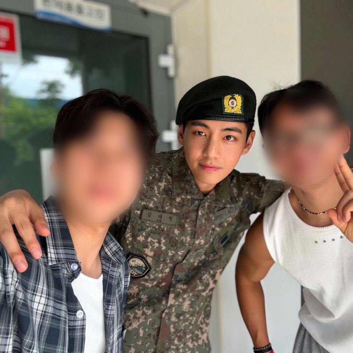 미친. 군인얼굴이 왜이래