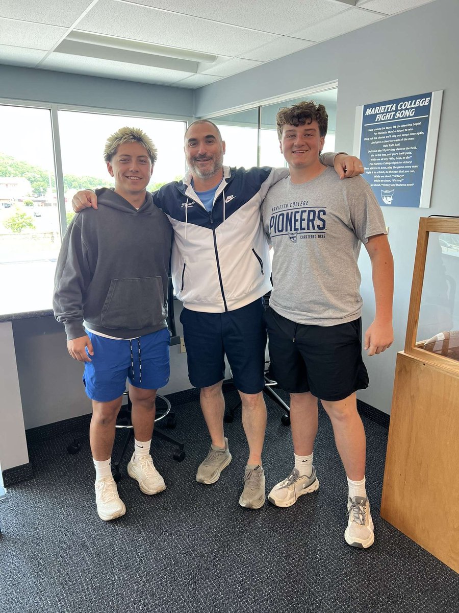 MichaelShy70852's tweet image. After an amazing visit and a great conversation with @CoachTomKaufman I am Blessed to receive my 2nd offer from @Marietta_FB! #AGTG

@coachdwolves @SVwolvesFB 
@CoachHinkleMC @PrepRedzoneWV