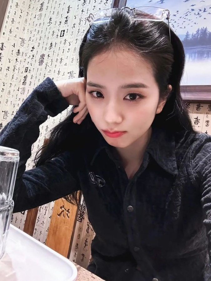 jisoospic's tweet photo. https://t.co/3KCDmZwnKQ