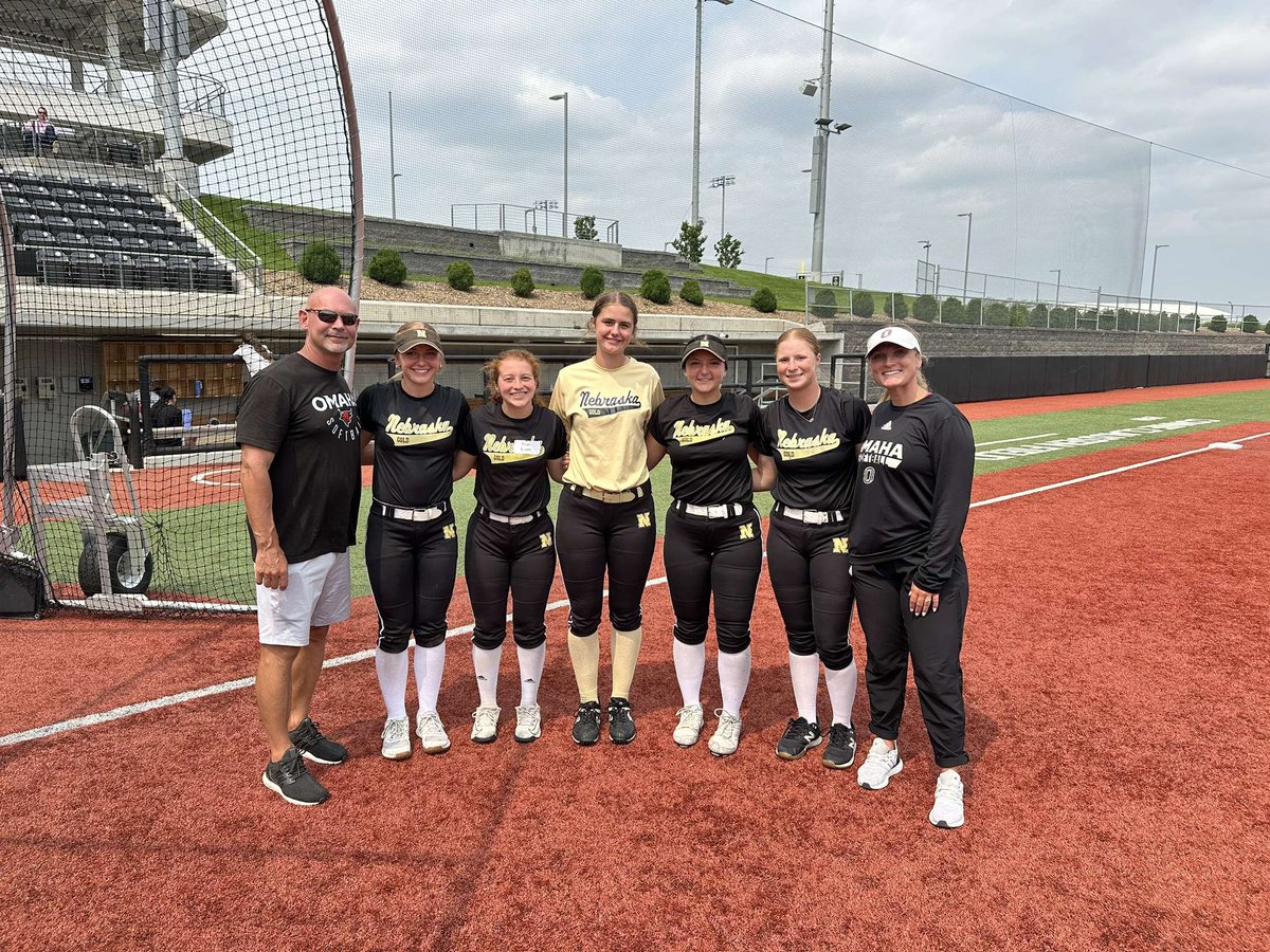 Thank you <a href="/OmahaSB/">Omaha Softball</a> for putting on such an amazing camp for my teammates and I to attend! <a href="/coach_heard/">Mike Heard</a> <a href="/Jen_Daro/">Jen Brauer</a> <a href="/emma_raabe/">Emma Raabe</a> <a href="/NEGold08_Waller/">Nebraska Gold 08-Waller</a>