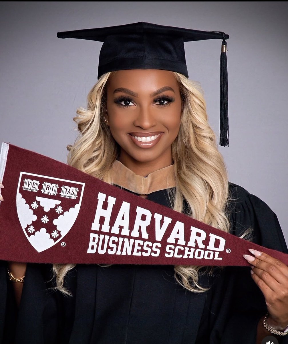 Bossin' Up tweet media