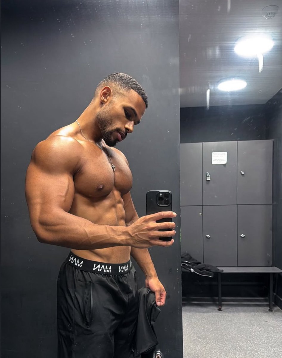 Lucien (@vanslucien) on Twitter photo 