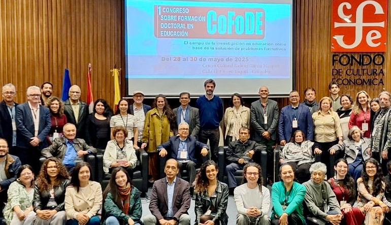 AcadColdeCiencias (@acadcienciacol) on Twitter photo #NuestrosAcadémicos
El Doctorado Interinstitucional en Educación concede reconocimiento al Dr. <a href="/luisc_arboleda/">Luis Carlos Arboleda</a> por su invaluable labor investigativa, compromiso con el conocimiento y liderazgo académico en la creación y desarrollo del Doctorado Interinstitucional en Educación #NuestrosAcadémicos
El Doctorado Interinstitucional en Educación concede reconocimiento al Dr. <a href="/luisc_arboleda/">Luis Carlos Arboleda</a> por su invaluable labor investigativa, compromiso con el conocimiento y liderazgo académico en la creación y desarrollo del Doctorado Interinstitucional en Educación