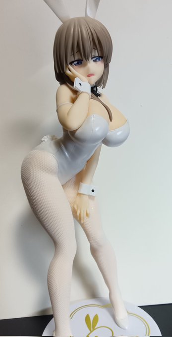 宇崎月さんのプライズフィギュア買いました〜 バニーも眼帯ビキニも超エロい ママキャラのフィギュアがプライズで安値で買えるのってちょっと凄い