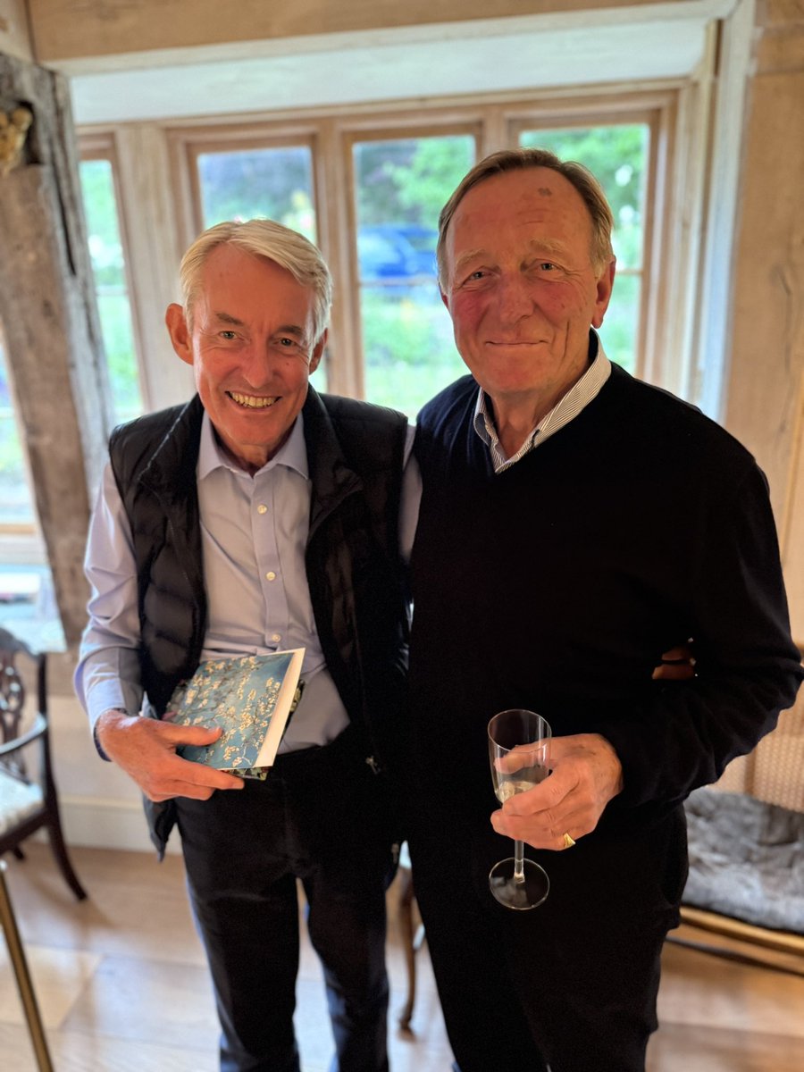 Thank you, Phil! After joining Occtopus in 2007 as a Trustee and devoting 18 incredible years of dedication, commitment and success to Occtopus, Phil has decided to step down and fully enjoy retirement. We are incredibly grateful for everything Phil has done for Occtopus.