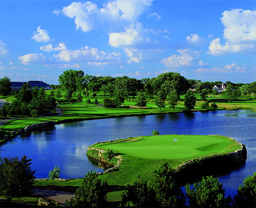 Chicago has 200+ golf courses—2/3 are public! ⛳ Whether it's a Father's Day round or solo tee time, there's no shortage of places to play. From Cog Hill to charity events like the Hunger Scramble, find your next outing: tinyurl.com/bdx5cssf