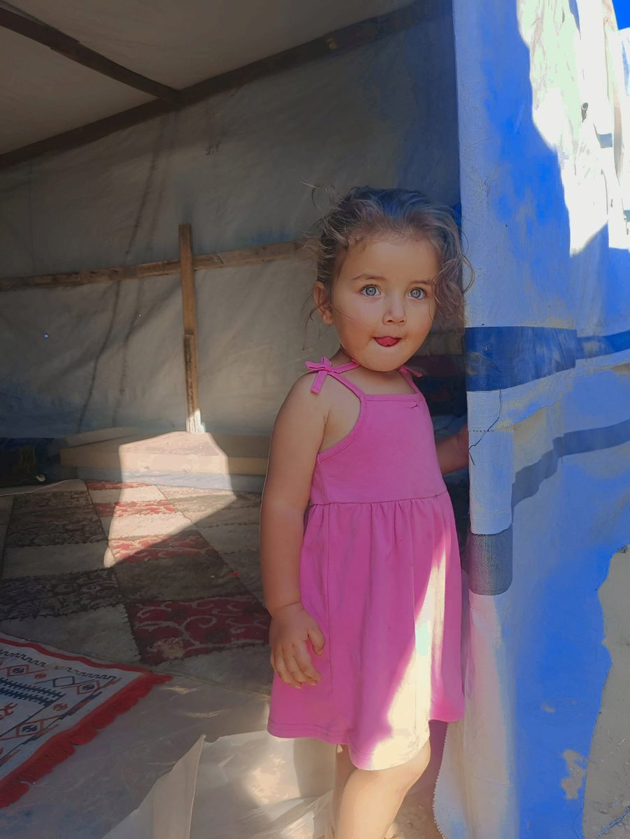 Our beautiful angel, don't you deserve a heart 🍉?
My beautiful daughter Maryam is preparing to move again.

gofundme.com/f/help-a-mothe…