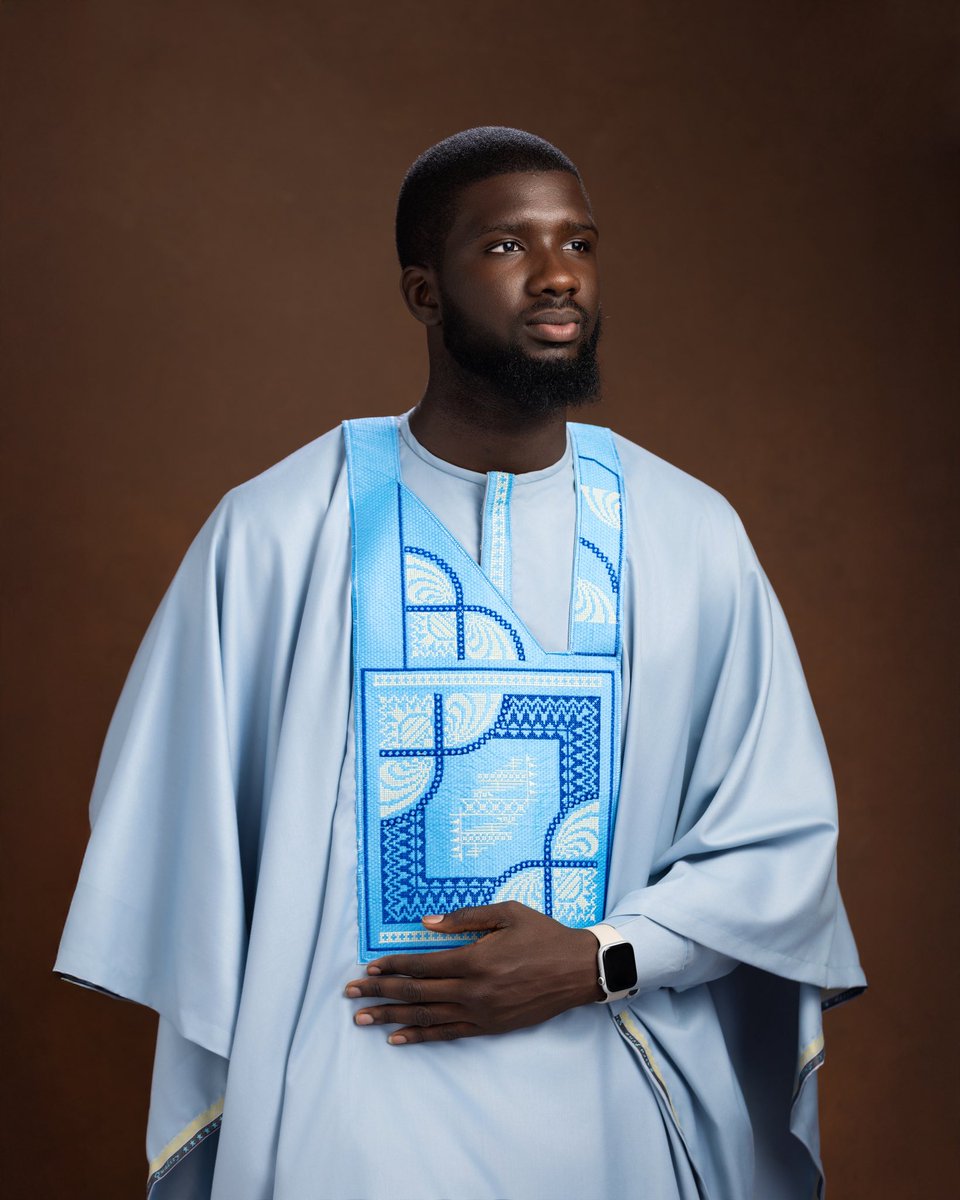 MuhammadBRasuul's tweet photo. Dewenaty leen baal leen ma àq🥳
Bi àddina dalee batay maa ngi door a am grand mboubou👔

#Tabaski2025 https://t.co/NkDimJmdIj