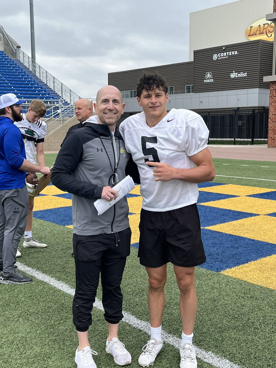 FieneKarsten's tweet image. I had a great time at the @GoJacksFB camp, thank you @CoachMcLin for having me out.
@recruitLSFB @lstigerfootball @CoachBusekist @Coach_Bergy @ldbengtson @JPRockMO