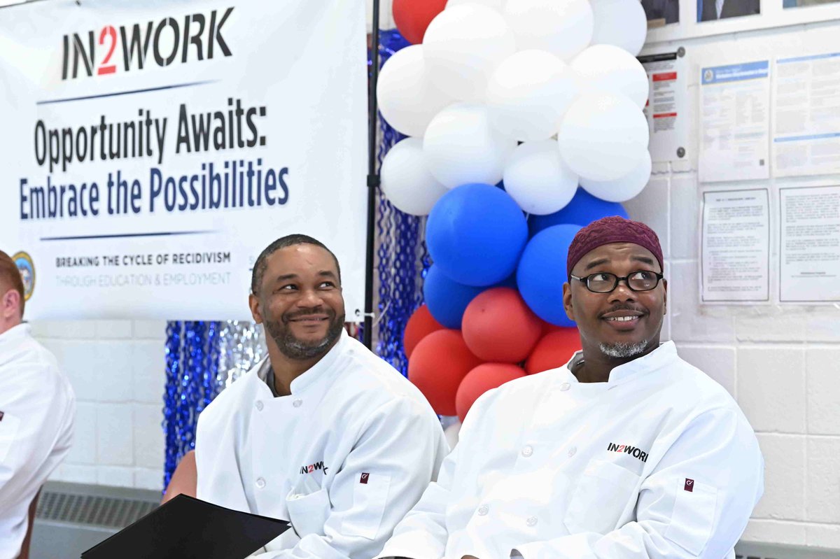 🎓 6 incarcerated individuals at Central Maryland Correctional Facility graduated from the IN2WORK Reentry Program!

They earned food service certifications incl. ServSafe &amp; were recognized by Aramark. Guests even enjoyed their delicious dishes! 👨‍🍳👏

#DPSCS #Reentry #IN2WORK