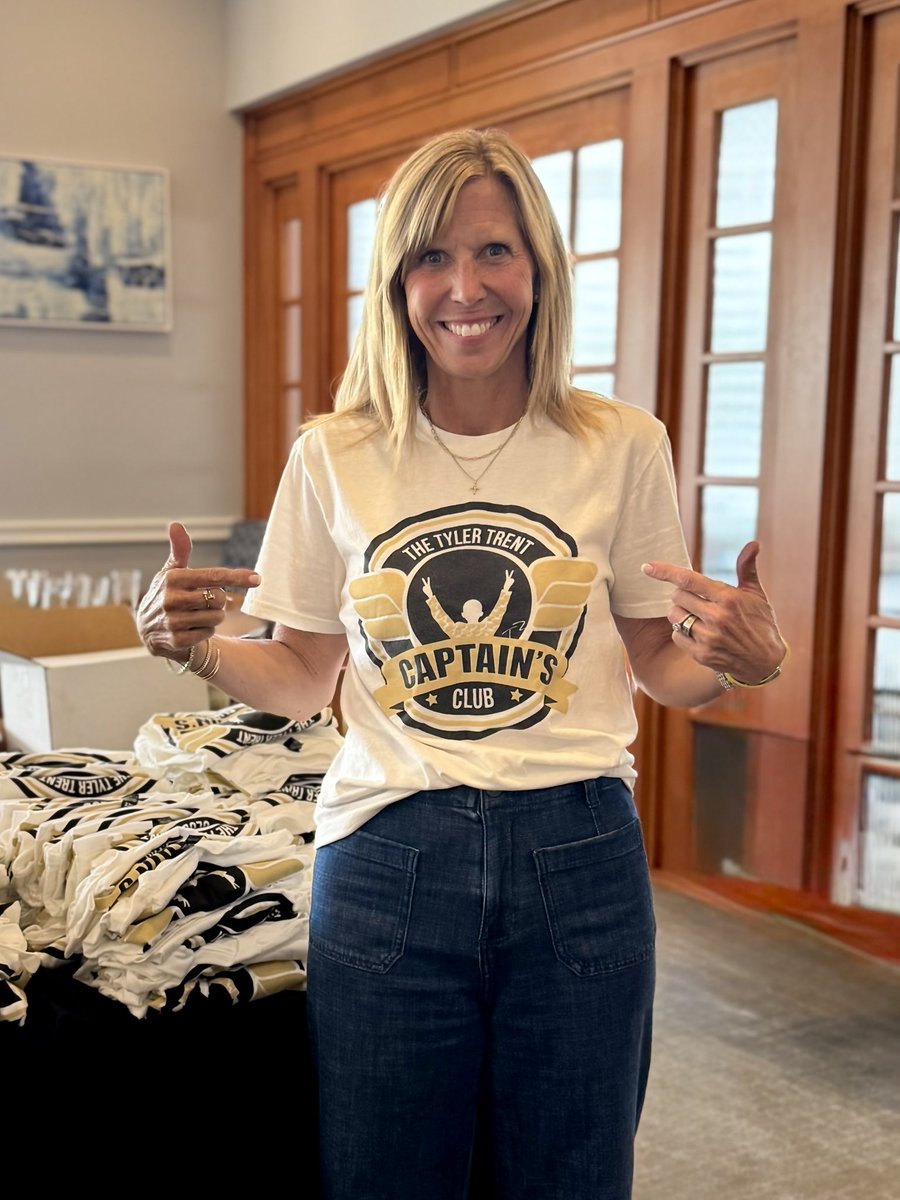 theTylerTrent's tweet photo. Can’t make the outing? You can still make an impact. 💛🖤 Join the Tyler Trent Captain’s Club — a new monthly giving program supporting research, families, and Tyler’s legacy: https://t.co/CFm2YYKGSO. 🔗
#TeeOffForTyler #CaptainsClub https://t.co/wHxIjs3LtO