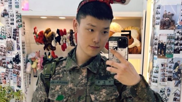 KpopMilitary's tweet photo. Choi #Junhong (Zelo) will be discharged from the military TOMORROW !!!! ๐
#Day1ToZelo #ZELO #BAP #BABY #ChoiJunHong #Junhong https://t.co/gh6TXKaGu2