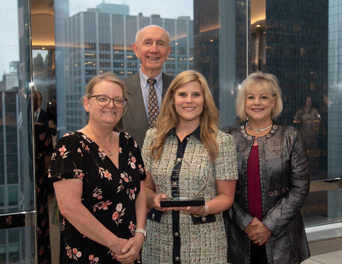 💛💙We’re proud to share that CCD, in partnership w/ Catholic Housing Initiative, has been honored w/ a Community Partnership Award from Mutual of America Foundation for our work on the St. Jude Centers, providing permanent housing for formerly homeless adults in Dallas. 🏡