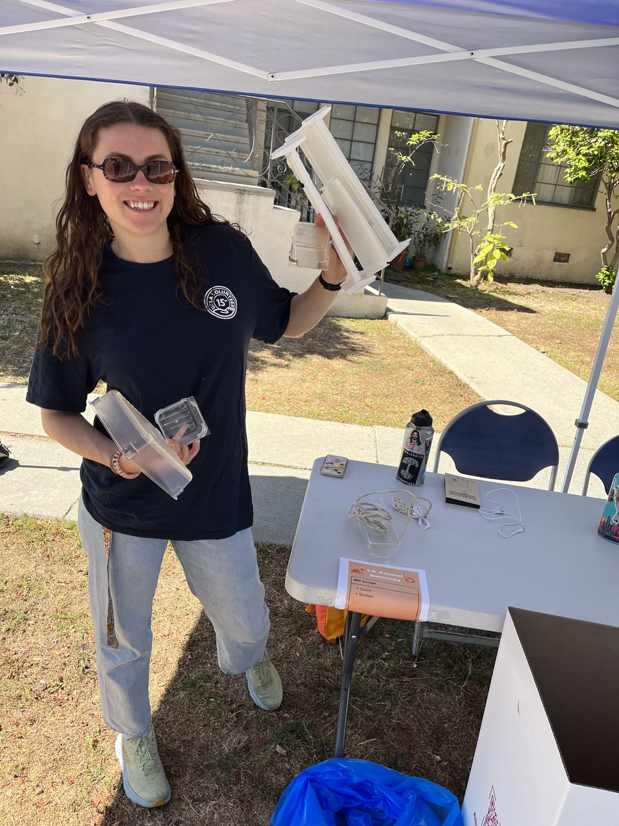 BruINS, it is time to MOVE out! Leave <a href="/UCLA/">UCLA</a> and <a href="/WestwoodVillage/">Westwood Village</a> better than you found it by departing sustainably.

Learn about two upcoming events to reduce, reuse, recycle, and donate belongings you no longer need. 
sustain.ucla.edu/2025/06/03/lea…