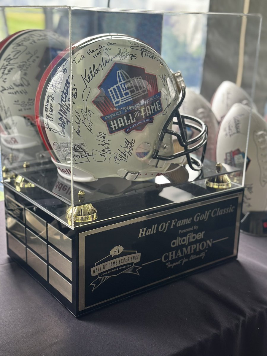MunozFoundation's tweet image. We want to wrap up today by giving a huge thank you to everyone who came out for the #AMFGolfClassic presented by @altafiber. Though any day spent at TPV River Bend’s is a good one, celebrating your support of the Tri-State area youth makes the day even better!