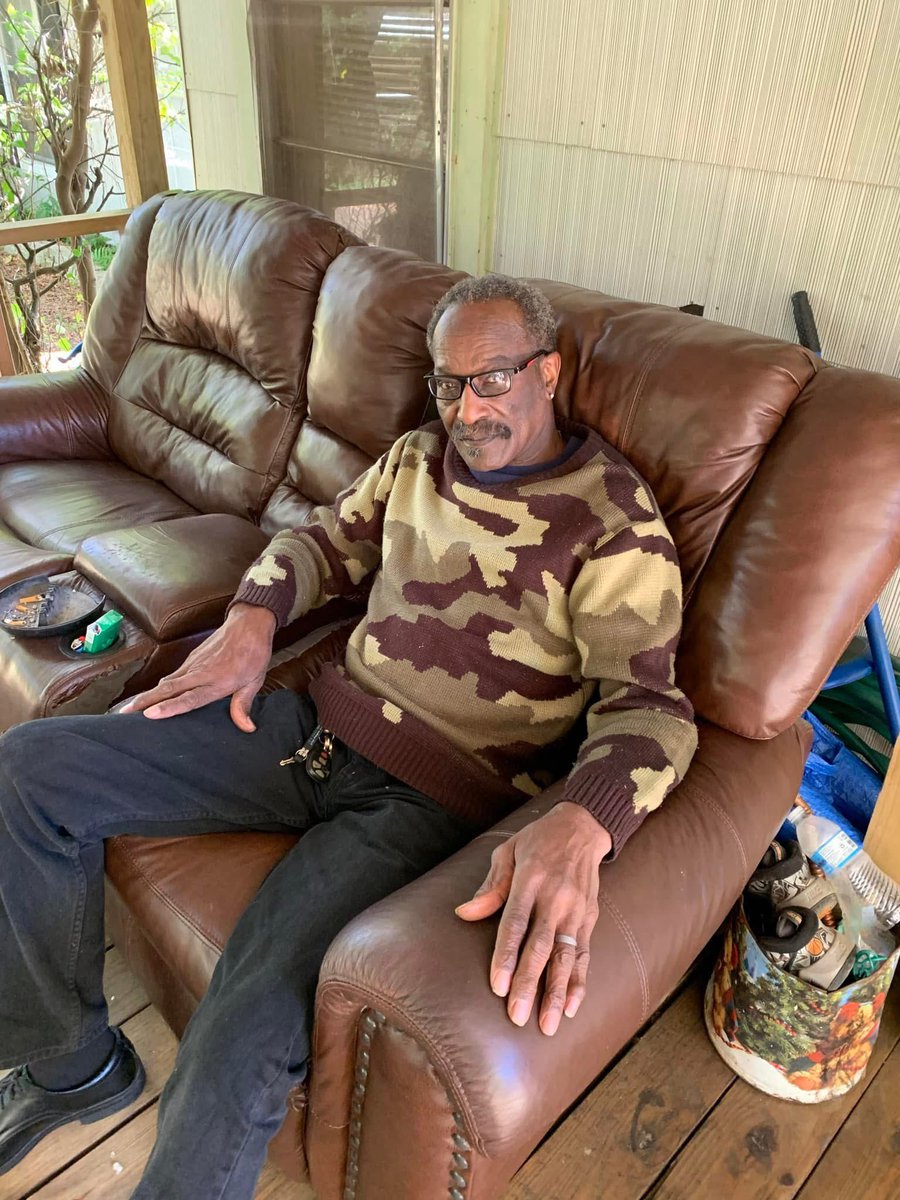 Man it’s Gone be hard to Bury my uncle Friday I love you Forever Uncle Richard I know you proud of me 💙🕊️