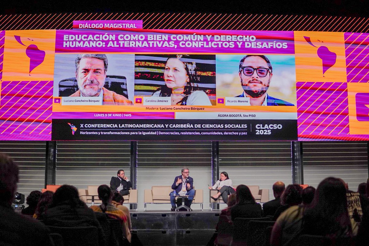 Mineducacion's tweet photo. ¡La educación superior no debería ser un privilegio, debe es un derecho fundamental!
Desde la #Clacso2025, el Viceministro @ricardomorenoII reafirmó la apuesta del Gobierno del Cambio por una universidad pública que transforme territorios y dignifique la vida. https://t.co/uRIrN5RCLN