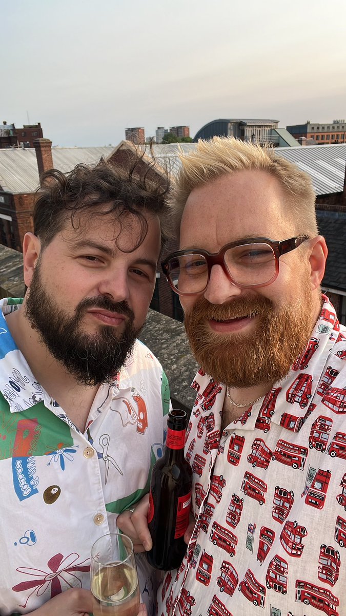 BearBackPod's tweet photo. Gorgina gayz https://t.co/o096gDzAOR