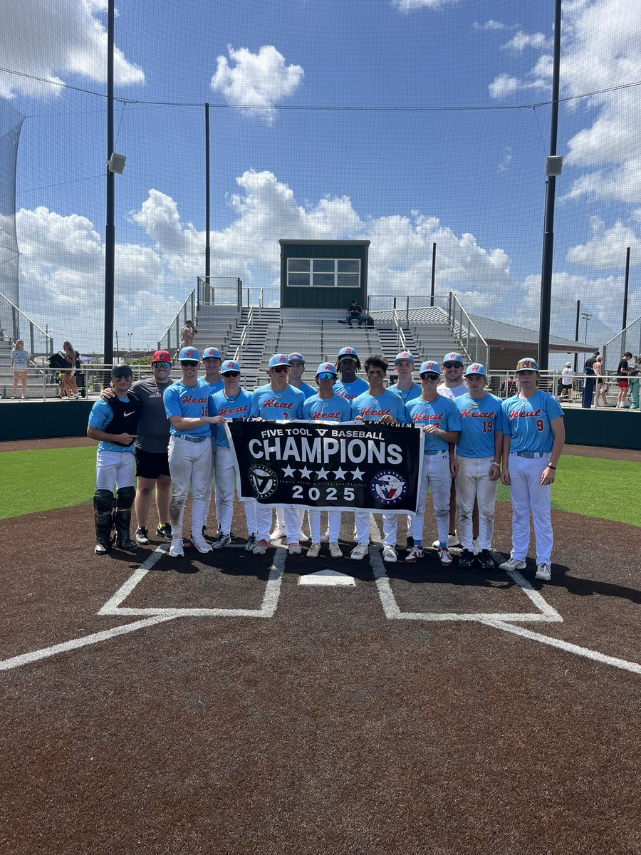 Matt Crossley (@mattcrossley17) on Twitter photo Great first tournament back!
4-0-1
Few highlights from the weekend…
<a href="/BraydonWisener/">Braydon Wisener</a>- Was up to 94 off the bump.
<a href="/BrysonSession_/">Bryson-Session</a> -Sat 88-90 T-91 and swung it very well
<a href="/anson_stuckly/">Anson Stuckly</a> -Was clutch from the bullpen. He was 87-89 T91 with some massive sink to his FB! Great first tournament back!
4-0-1
Few highlights from the weekend…
<a href="/BraydonWisener/">Braydon Wisener</a>- Was up to 94 off the bump.
<a href="/BrysonSession_/">Bryson-Session</a> -Sat 88-90 T-91 and swung it very well
<a href="/anson_stuckly/">Anson Stuckly</a> -Was clutch from the bullpen. He was 87-89 T91 with some massive sink to his FB!