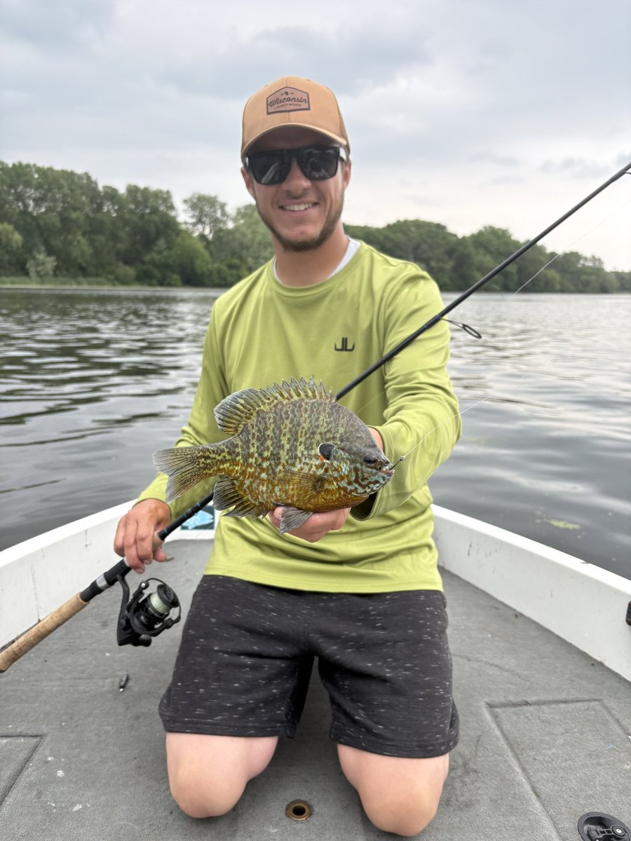 Catching big bluegills was a blast this past weekend! The colors and patterns on these fish this time of year are just incredible!👊🏻🔥 #fish #fishing