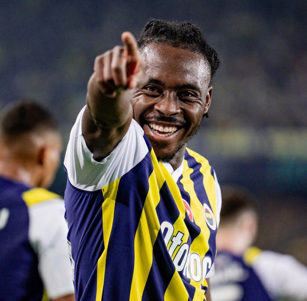 Osayi yapılan görüşmelerde 3M € ücretin biraz altında istekleri oldu.

Yönetim değerlendiriyor ama net 2M €'nun üstüne çıkmak istemiyor.