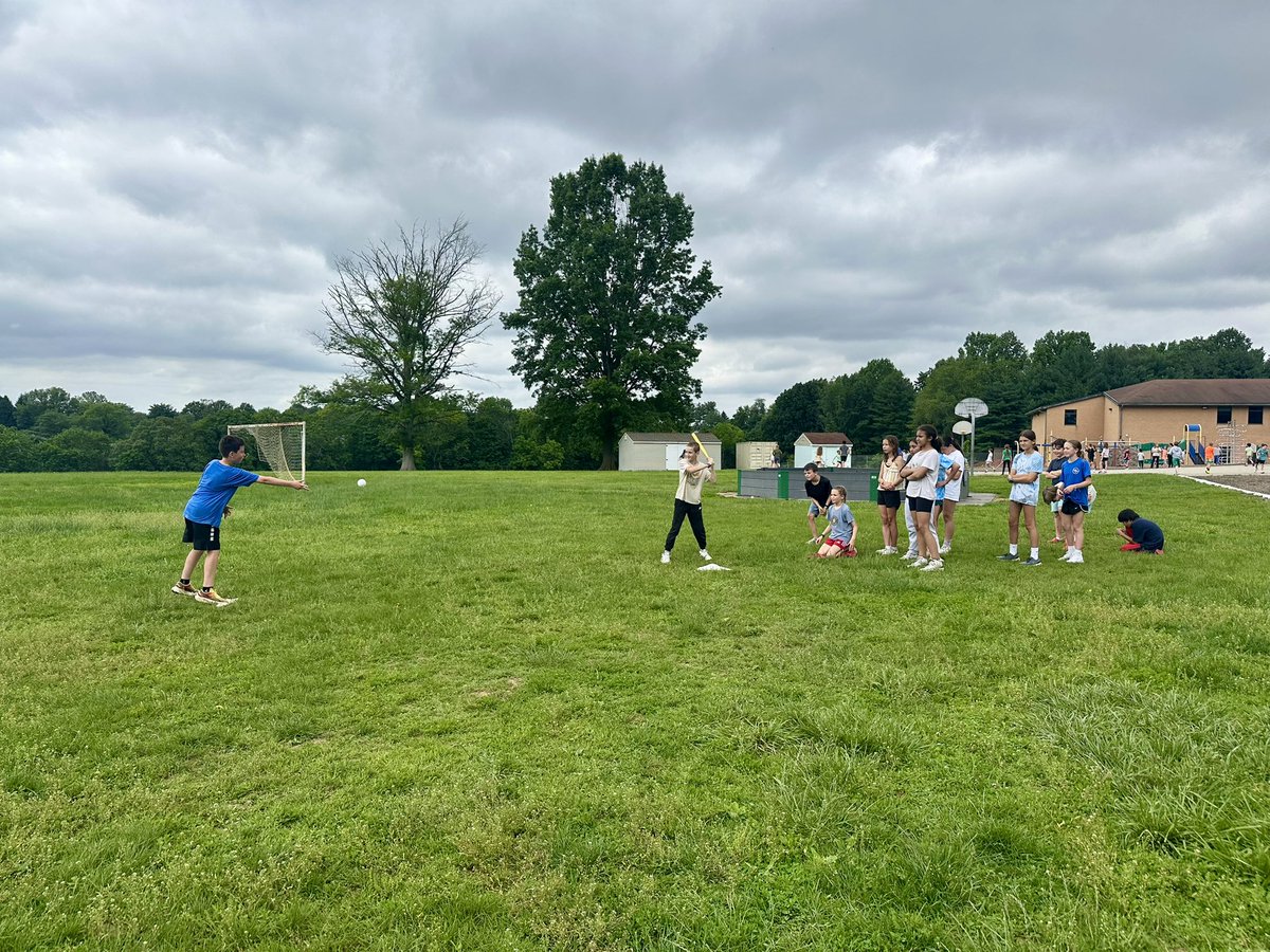 Today, there are 3 days left of school and we celebrated by having a Wiffle Ball and Kick Ball Tournament with Ms. Egan’s class ⚾️🌤️
