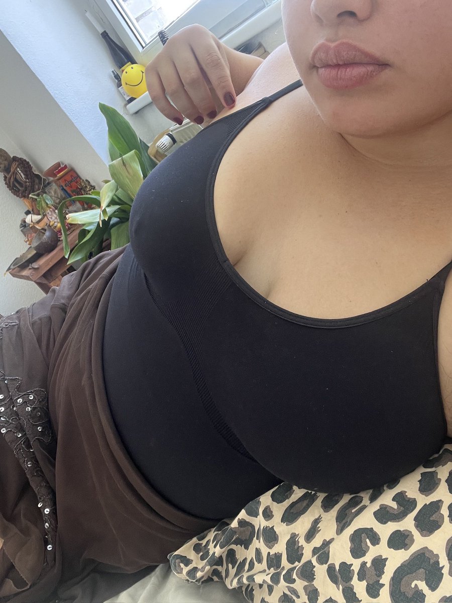 goddessvvv's tweet photo. good morning bitch boys 😌

☀️ findomaus $end paypig finsub ☀️ https://t.co/6ZrGFVhHxh