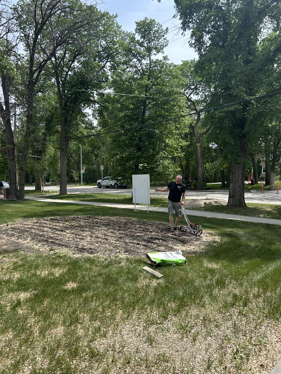 🌱The plot is in at 703 Wellington Cres!

We are looking foreword to our 5th annual Harvest on the Crescent coming up on Thursday October 9th in support of <a href="/harvestmanitoba/">Harvest Manitoba</a> 🌱