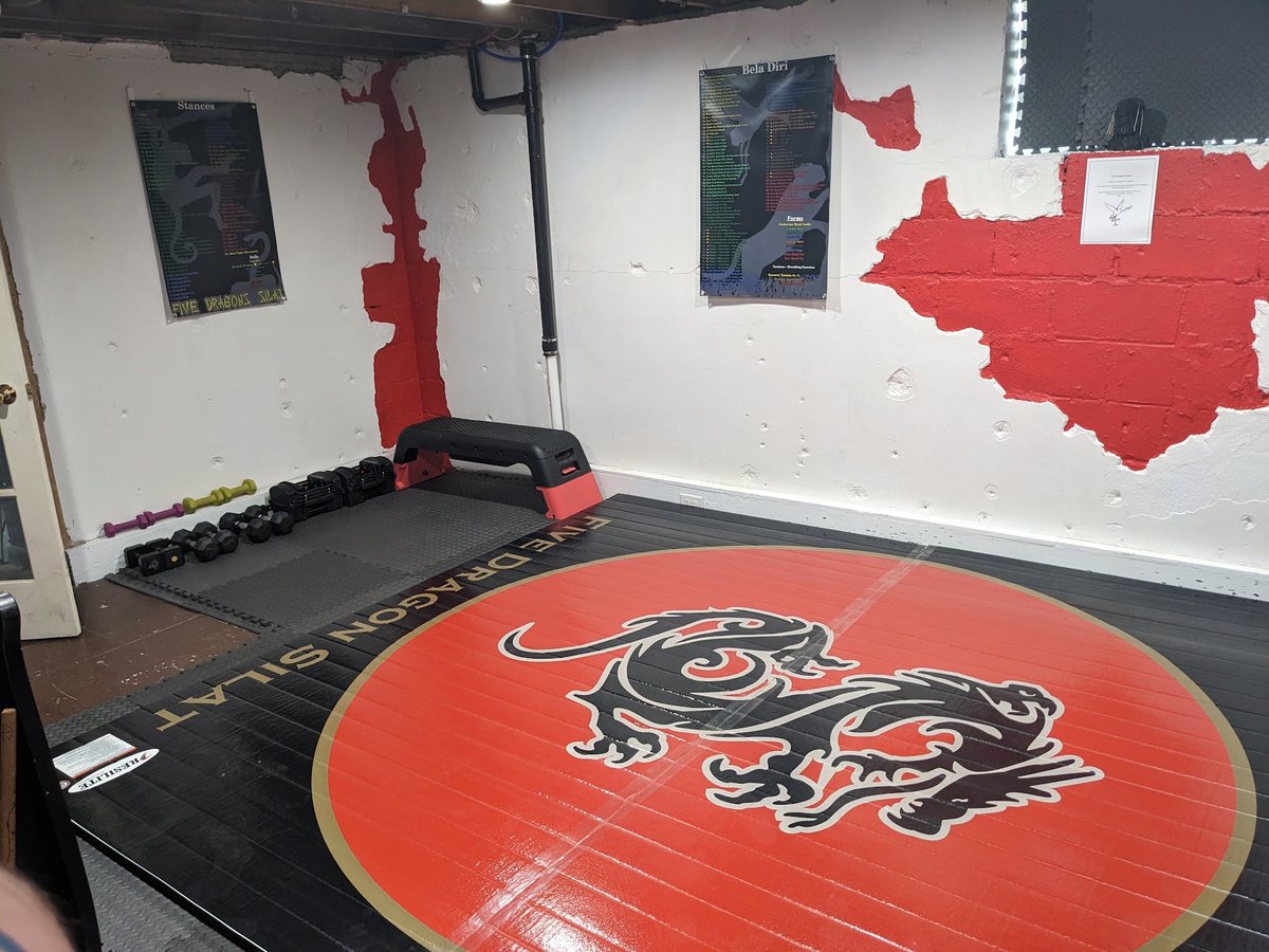 resilite's tweet image. 🔥 Custom setup = secured.

Customer wanted a home mat with a personal touch—so we made it happen 💪

✅ Custom logo
✅ Easy order
✅ Smooth setup

Big thanks to our team for making it happen—and to the customer for trusting Resilite.

#Resilite || #CustomMat