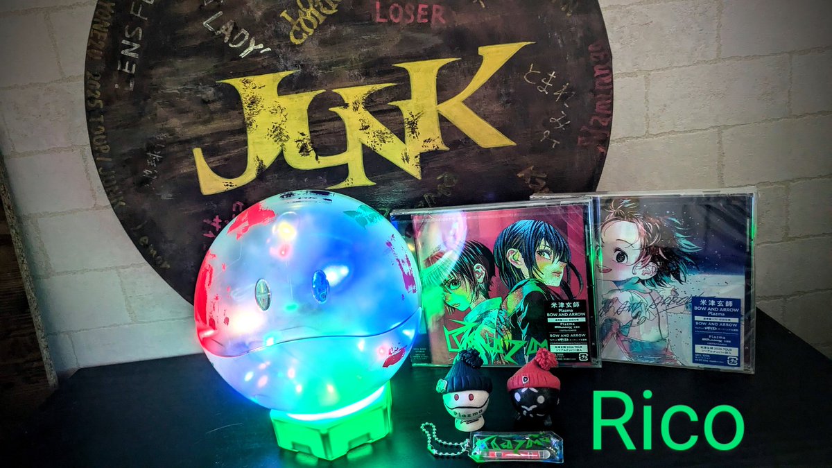 srhk0314's tweet photo. 光るハロ！可愛い😍😍😍
キラキラ✨
飛び出して行け宇宙の彼方…
#米津玄師
#BOWANDARROW 
#PIazma 
#米津玄師 https://t.co/Seeb378lRH