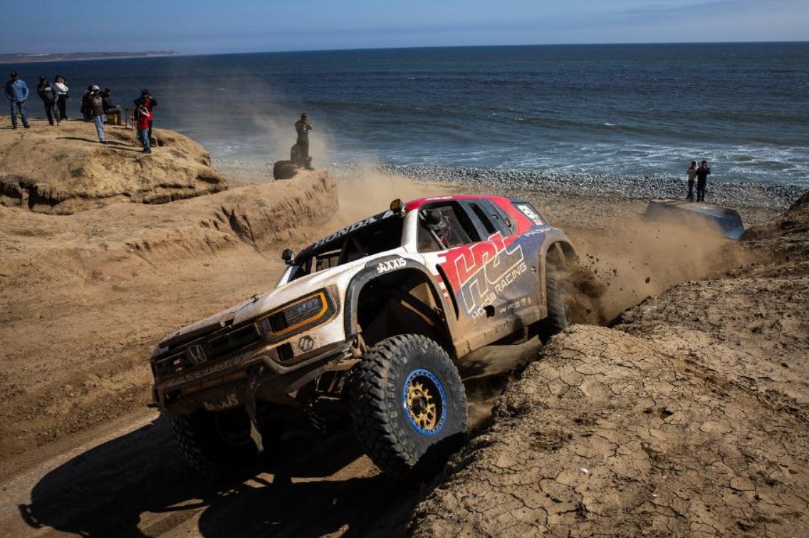 The Honda Passport did great at this year's Baja 500, claiming the 2nd-place prize! Click here for the full story: bit.ly/4mVb8No
📸: Honda