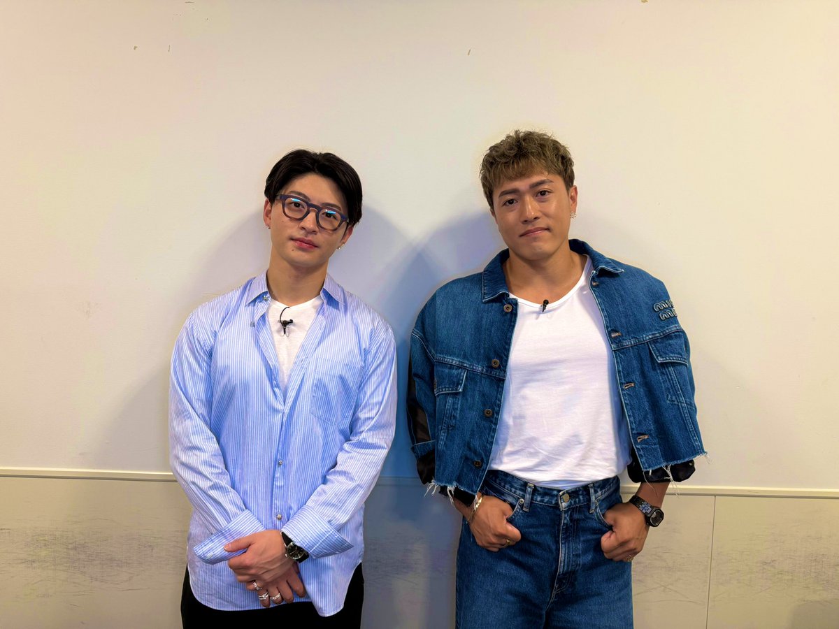 GENERATIONS佐野玲於、ジップアップジャケット×デニムで